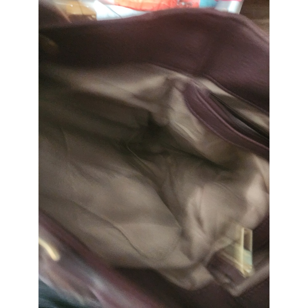 Relic by Fossil Plum Purple Pebbled Faux Leather Tote Bag Gold Hardware Tassel - Picture 5 of 5
